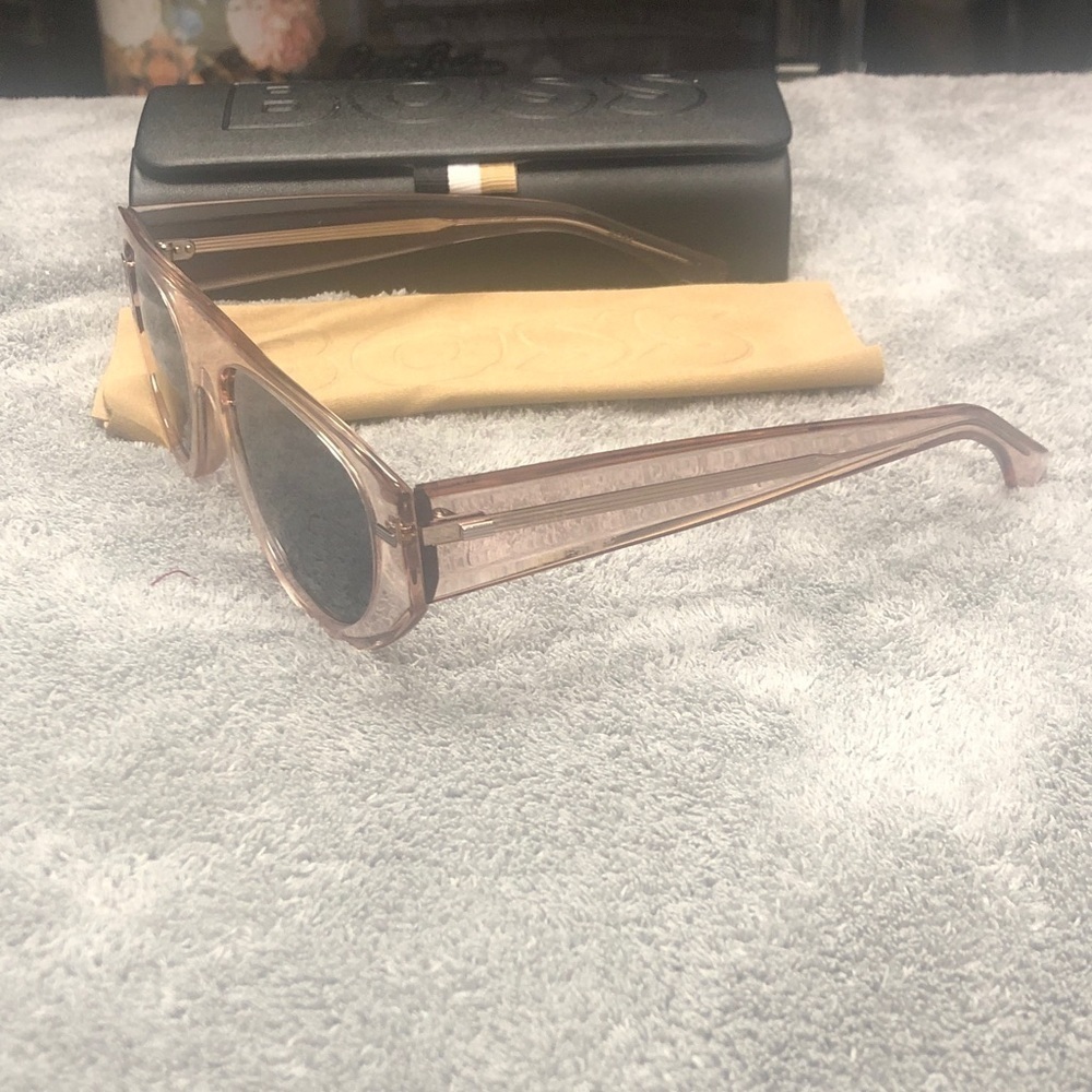 Boss Pink Full Rim Sunglasses - Picture 3 of 5